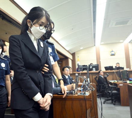 다시보는 '세기의 영부인 재판' 면밀히 살펴보니.. 모든 것이 연출-준비-전략..