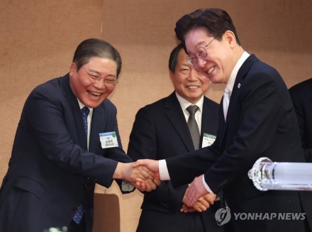 [굿리더뉴스] 이대통령, "소강석 목사는 나의 오랜 친구".. 한국교회와의 관계개선 신호탄인가...