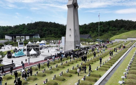 [귯리더뉴스] 스타벅스 미국 본사 "탱크데이" 논란 공식 사과...사과보다 중요한 것은 책임..