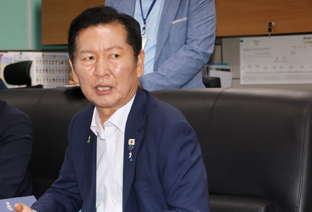 [굿리더뉴스] 끝없는 신천지 공방의 끝은...김민석과 정청래의 날카로운 신경전..