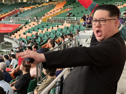 [굿리더뉴스] 일본 축구장에 나타난 짝퉁 김정은..